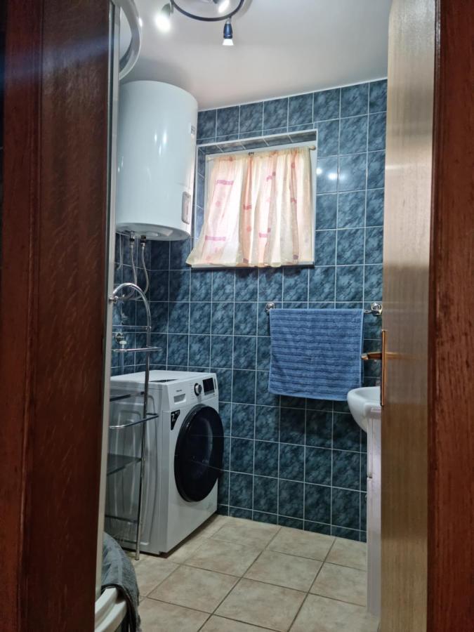 Apartments Zoretic Malinska Bagian luar foto