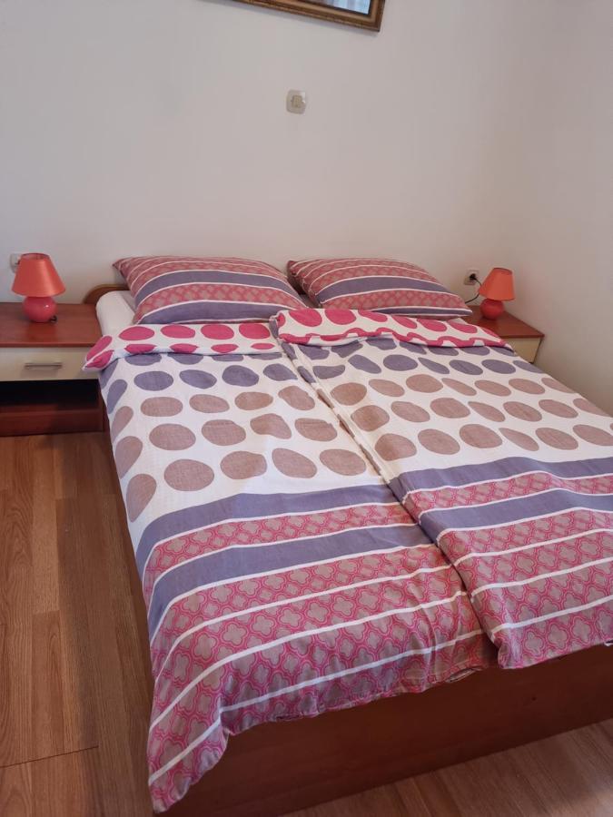 Apartments Zoretic Malinska Bagian luar foto