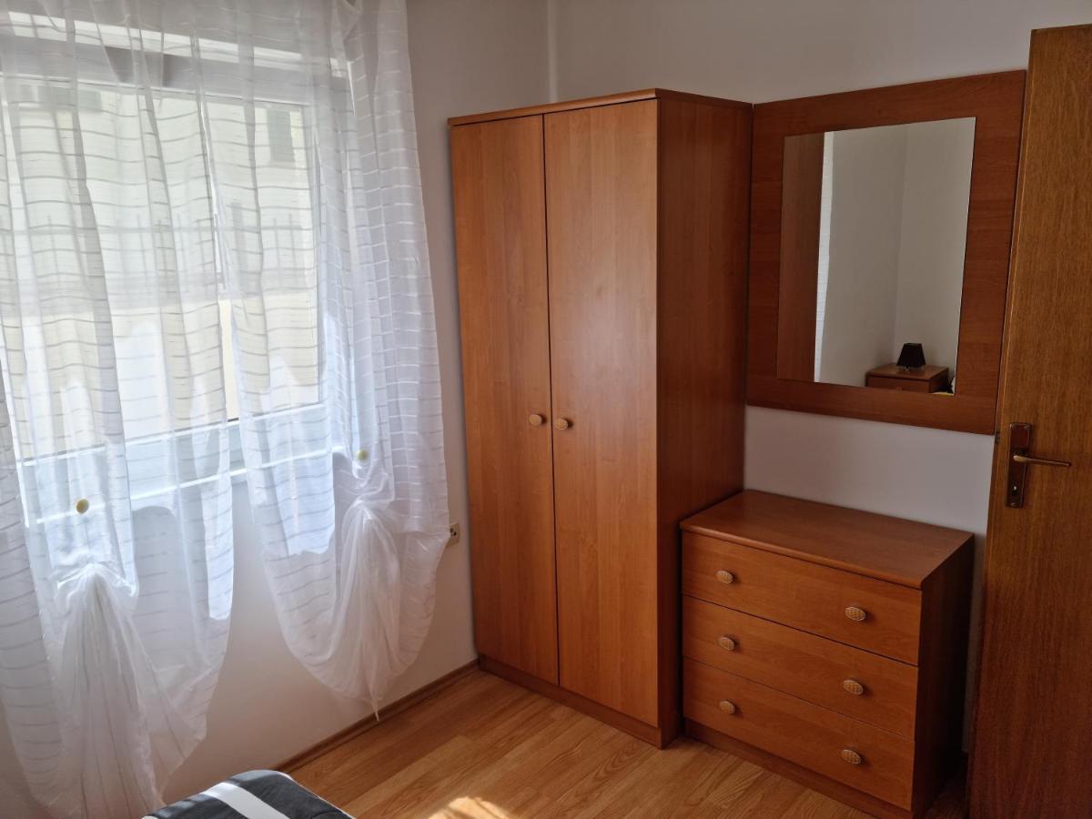 Apartments Zoretic Malinska Bagian luar foto
